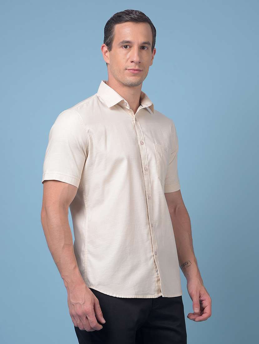 Men Solid Short Sleeve Slim Fit Casual Shirt - 21984806 -  Standard Image - 2