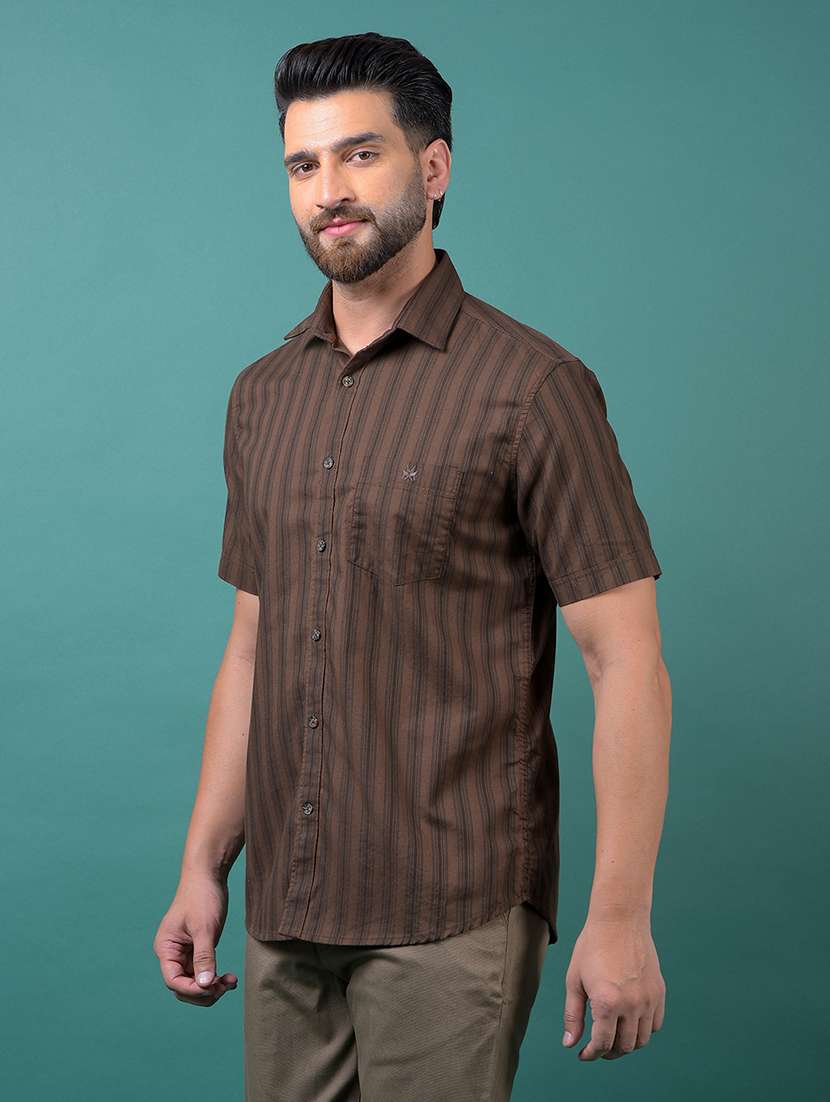 men striped short sleeve slim fit casual shirt - 21984924 -  Standard Image - 2