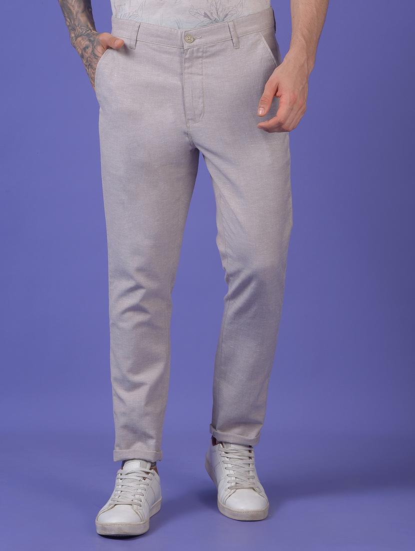 men solid mid rise slim fit chinos - 21985003 - Zoom Image - 0
