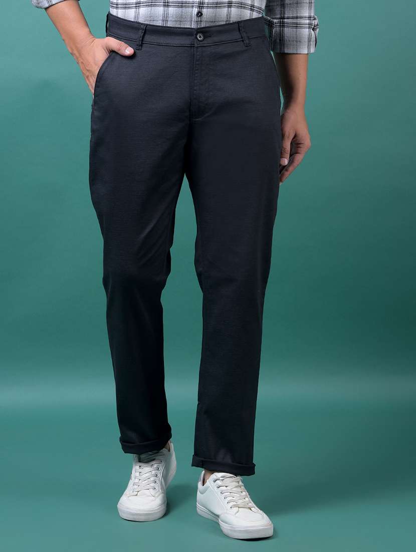 men solid mid rise slim fit chinos 
