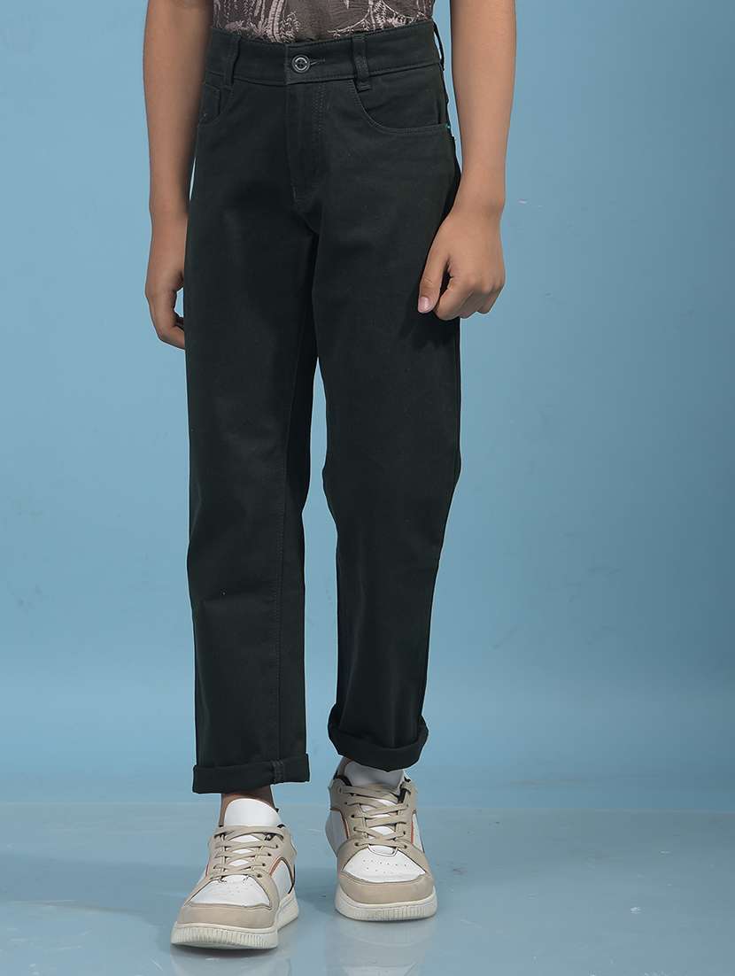 boys solid mid rise slim fit chinos 