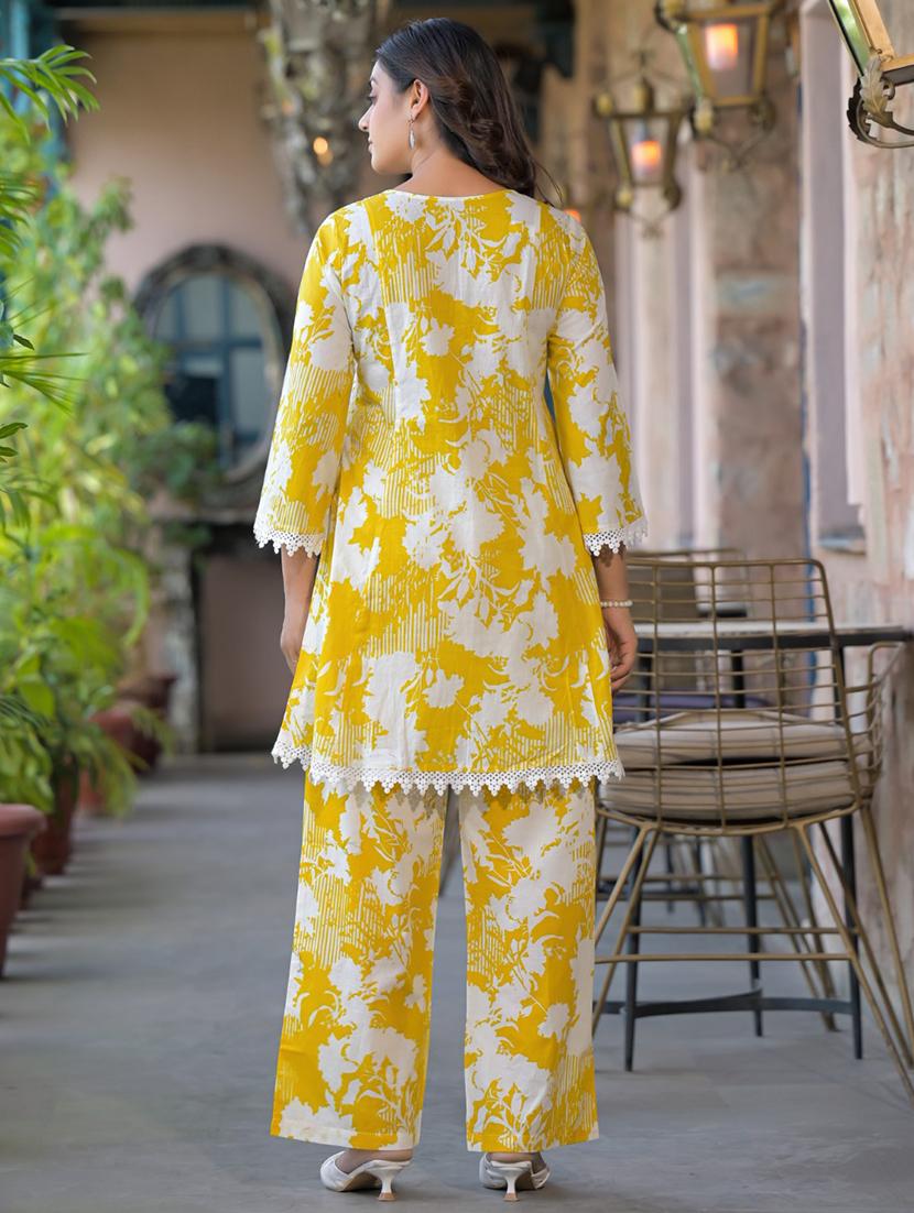 women floral three quarter sleeve ethnic co-ord set - 21985480 - Standard Image - 2