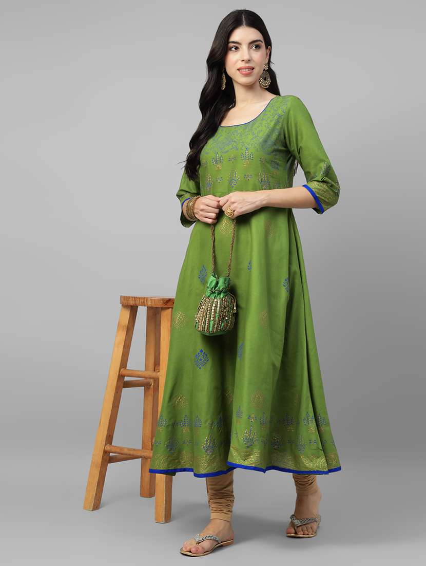 women printed three quarter sleeve a-line kurta - 21985965 - Zoom Image - 0