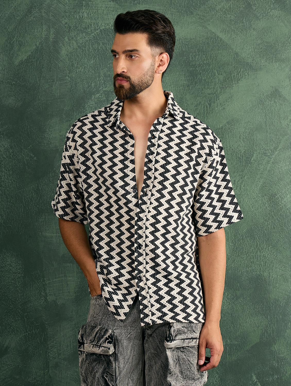 men chevron print collared loose fit shirt - 21986241 - Standard Image - 2