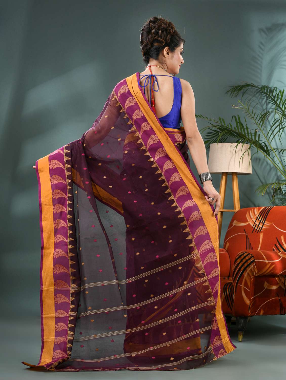women self design handloom saree - 21986591 - Standard Image - 2