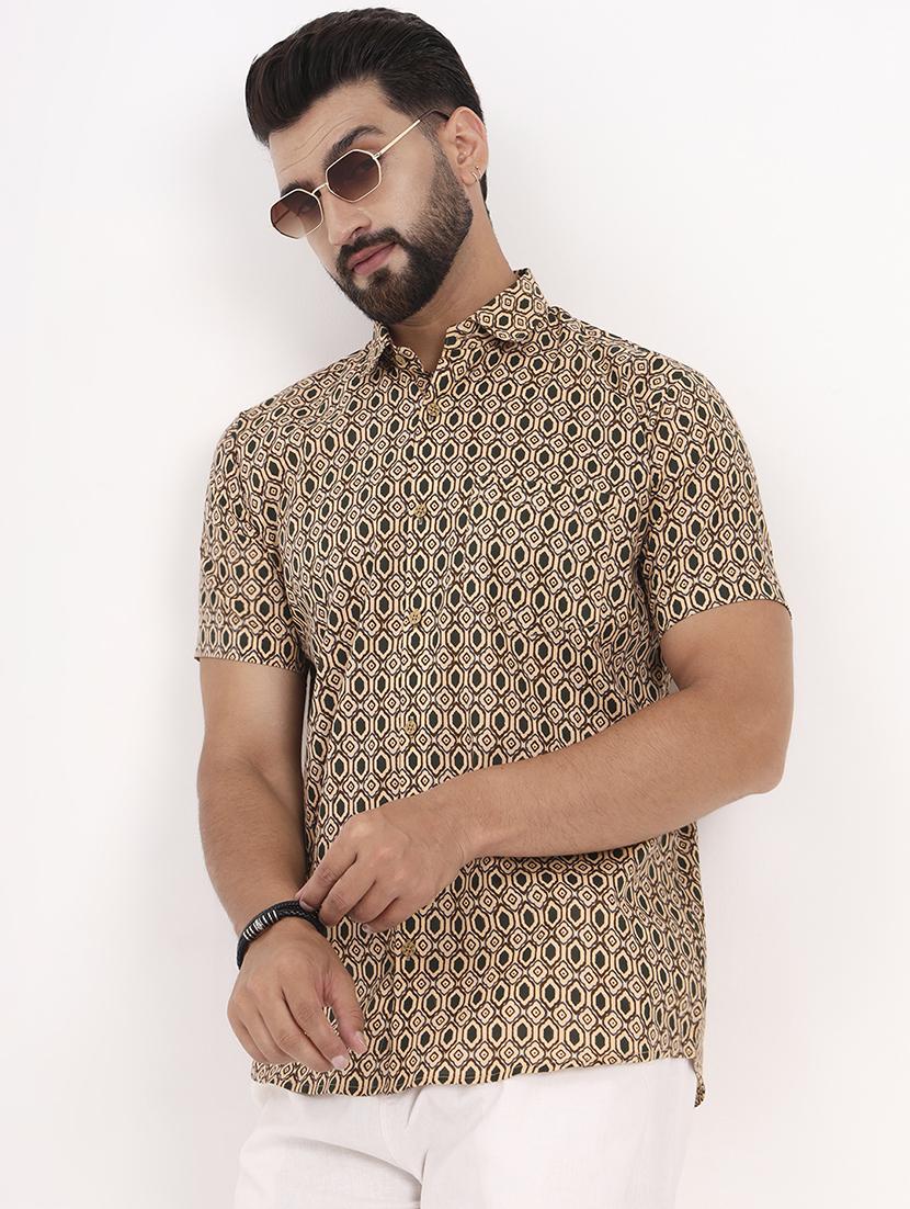 men printed short sleeve regular fit casual shirt - 21986733 - Zoom Image - 0