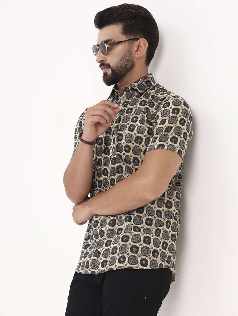 men printed short sleeve regular fit casual shirt
