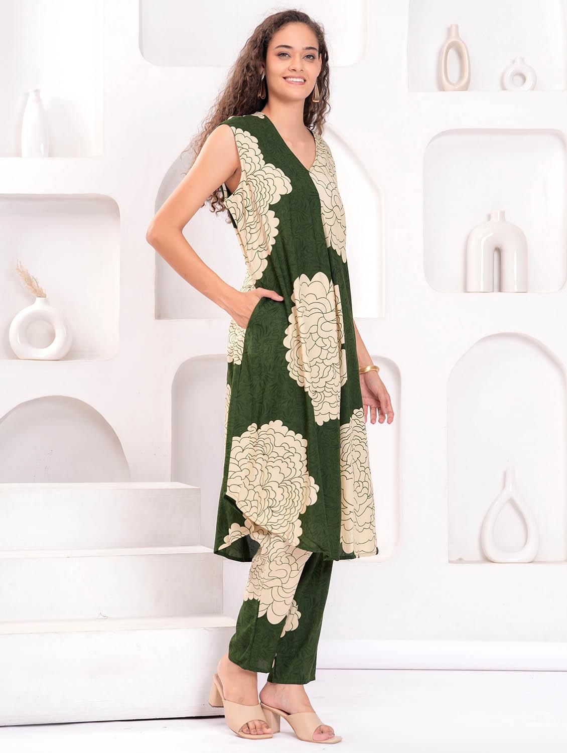 women bandhani print sleeveless kurta and pant set - 21986791 - Standard Image - 2