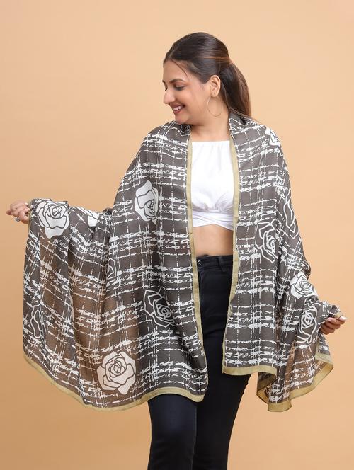 women printed viscose scarf   - 21986814 -  Standard Image - 0