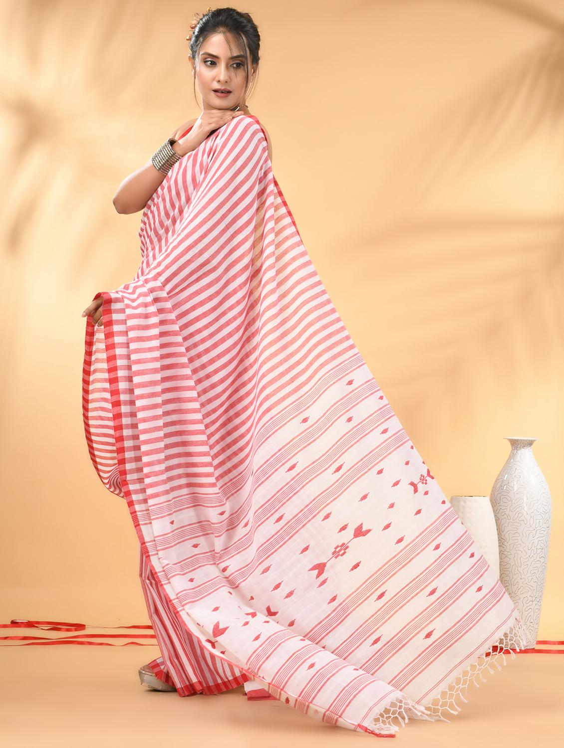 women striped handloom saree with blouse - 21986952 - Standard Image - 2