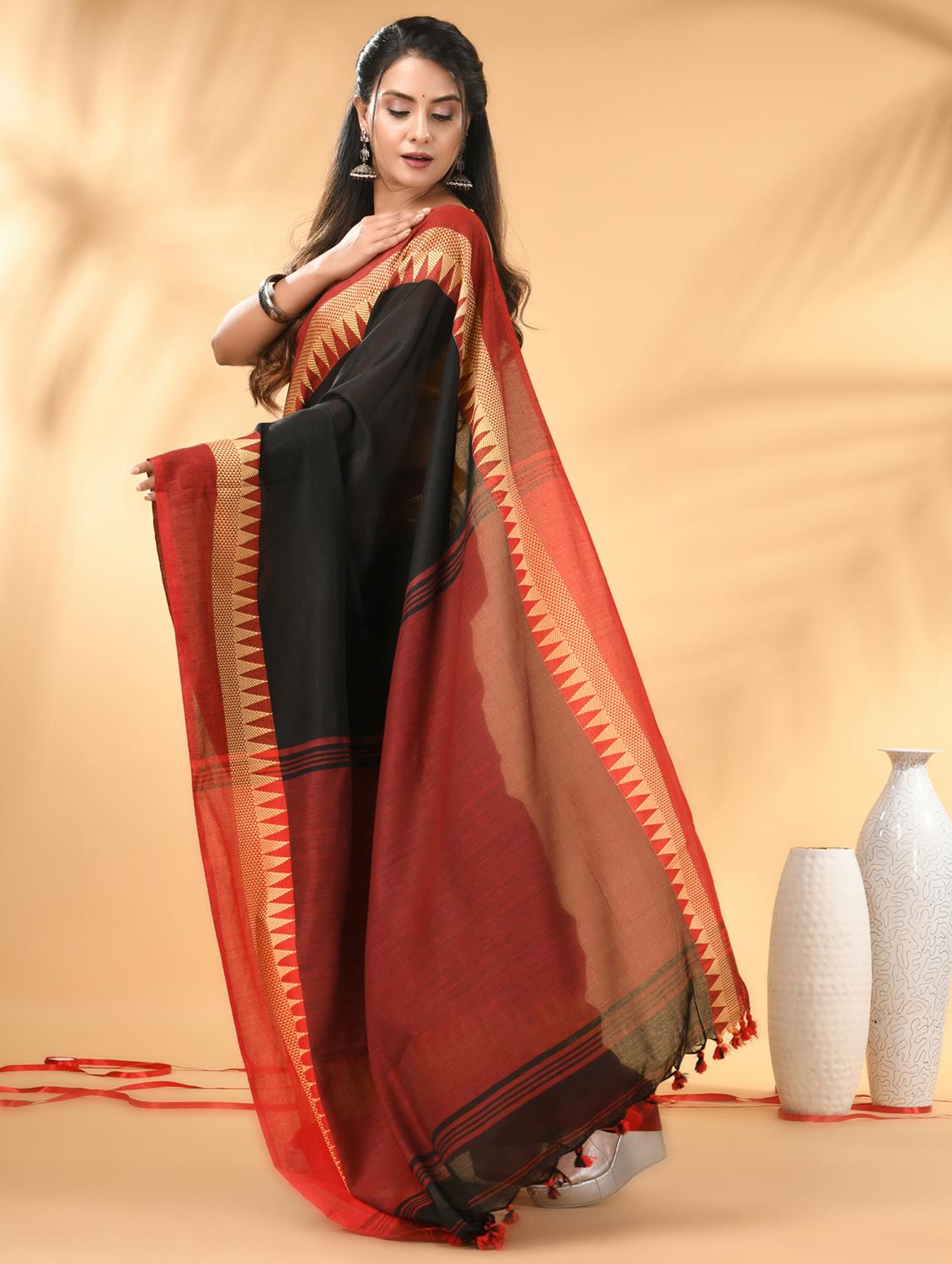 women solid with bordered handloom saree with blouse - 21986967 - Standard Image - 2