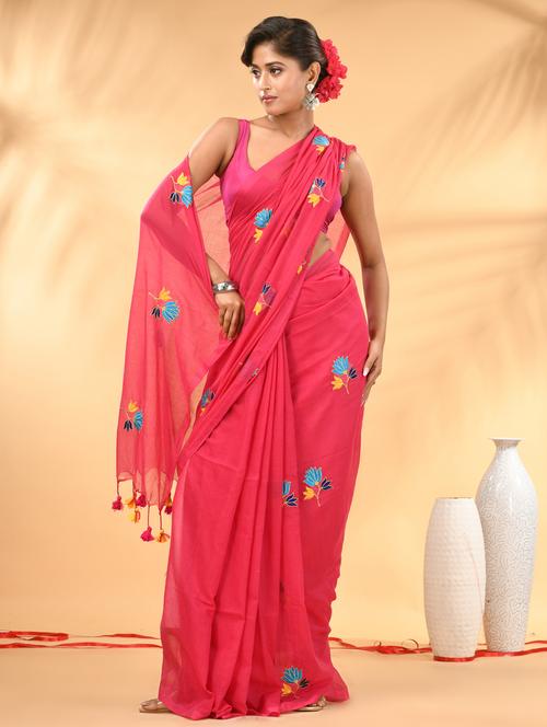 women floral embroidered handloom saree - 21987012 - Standard Image - 0