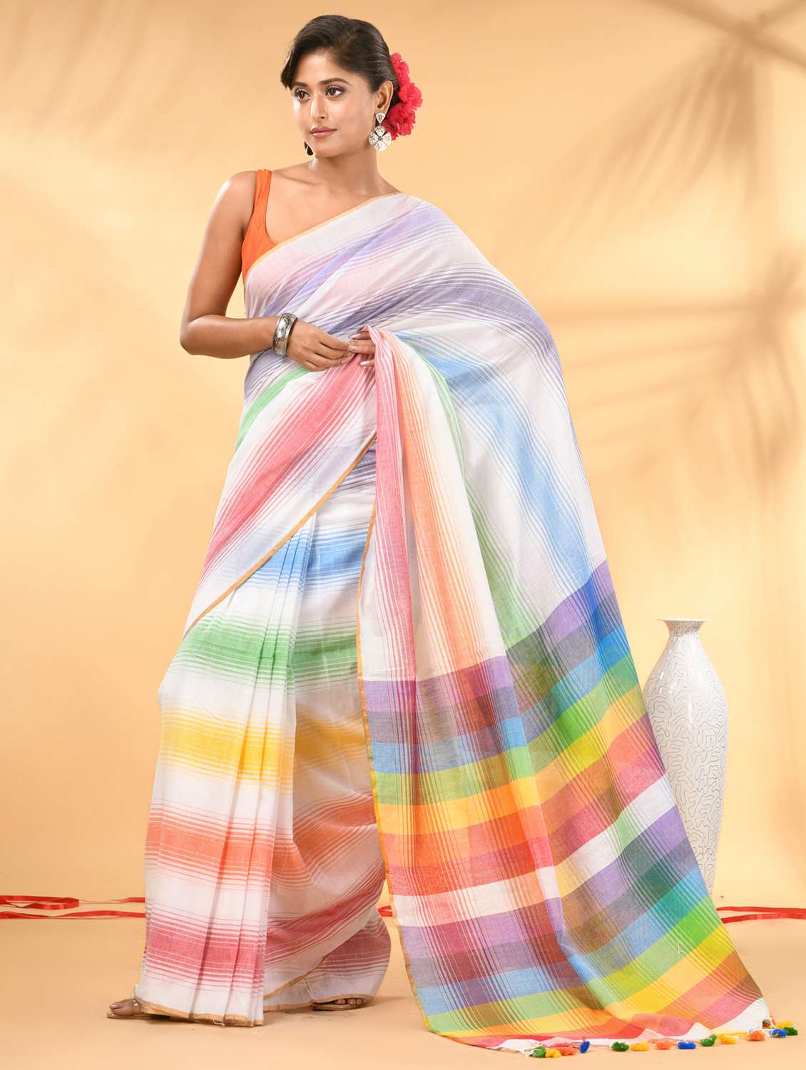women striped handloom saree