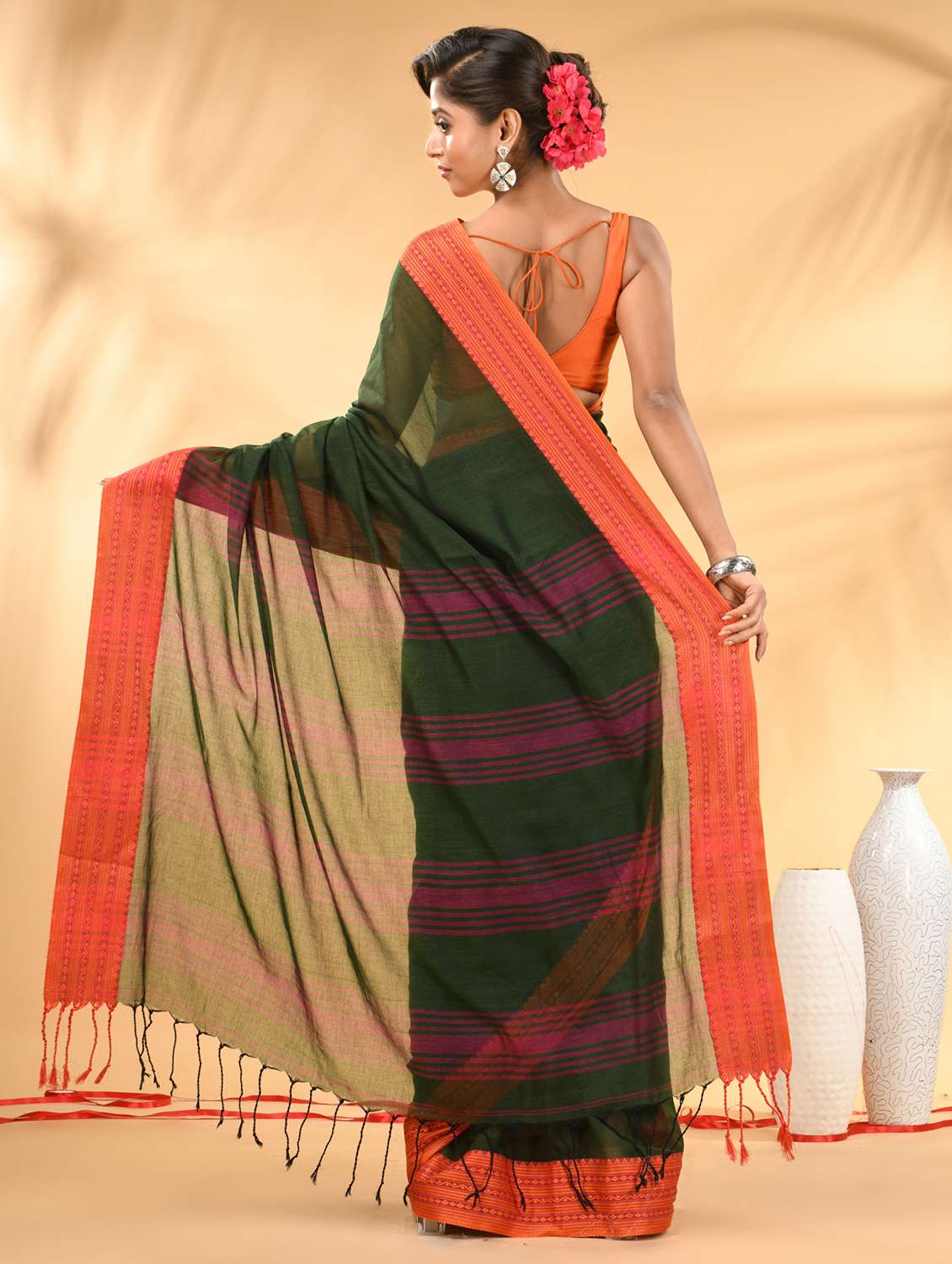 women solid with bordered handloom saree with blouse - 21987023 -  Standard Image - 2