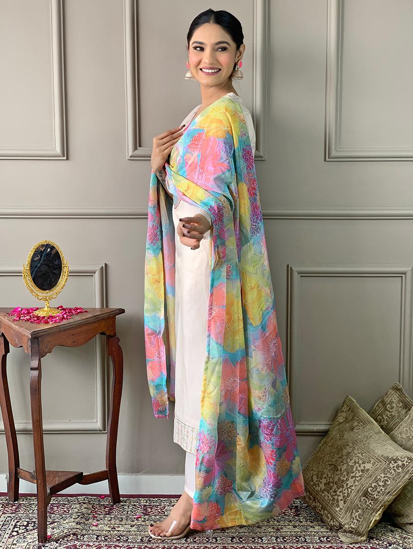 women three quarter sleeve kurta pant with dupatta set - 21987337 - Standard Image - 2