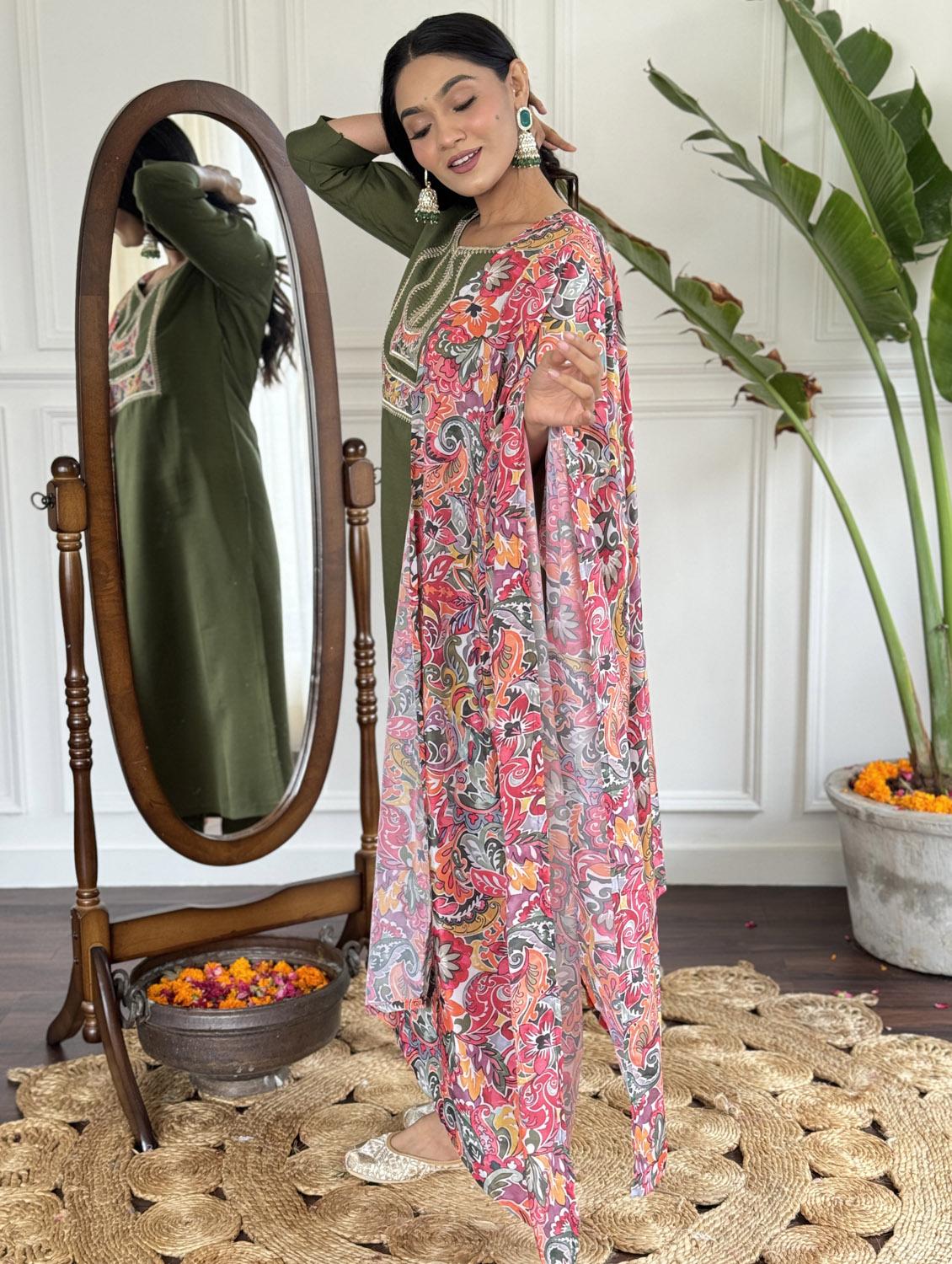 women three quarter sleeve kurta pant with dupatta set - 21987342 - Standard Image - 2
