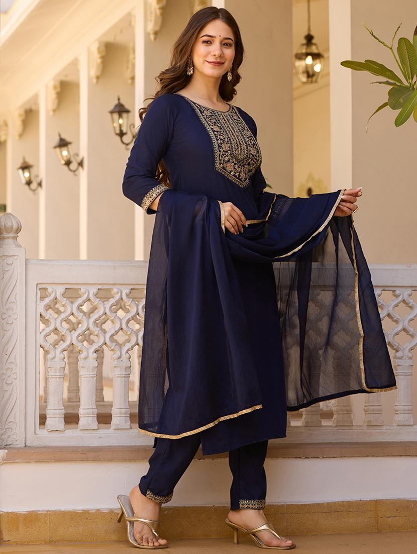 women three quarter sleeve kurta pant with dupatta set - 21987384 - Standard Image - 2