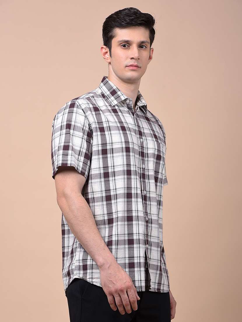 Men Checkered Short Sleeve Slim Fit Casual Shirt - 21987502 -  Standard Image - 2