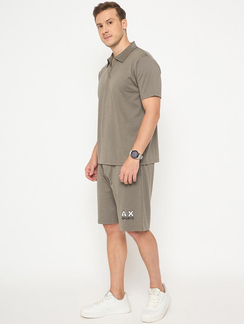 men solid short sleeve t-shirt & shorts co-ord set - 21987599 - Standard Image - 2