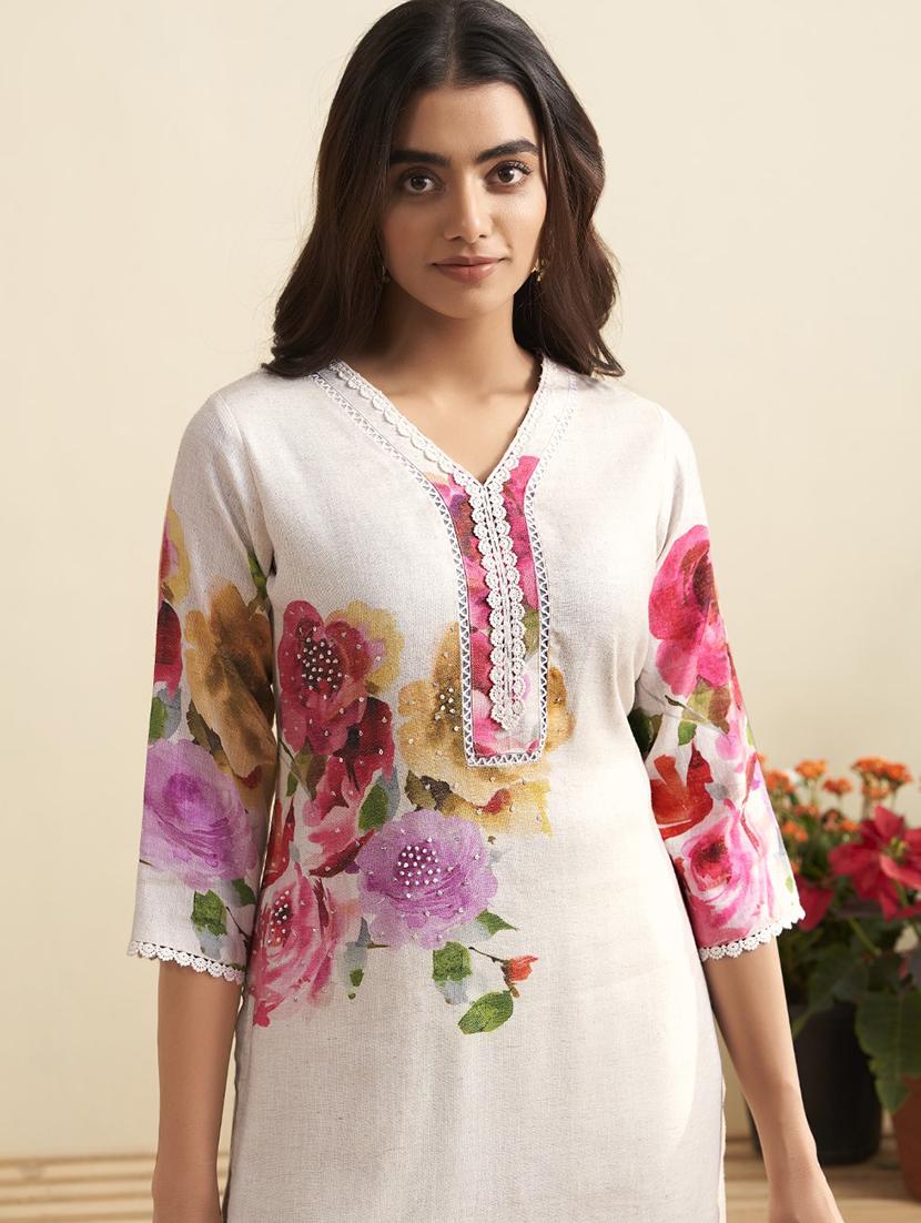women three quarter sleeve kurta pant with dupatta set - 21987930 - Standard Image - 2