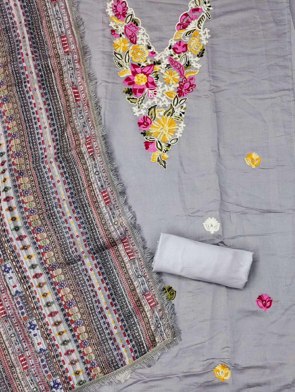 women floral embroidered unstitched suit set - 21987976 -  Standard Image - 2