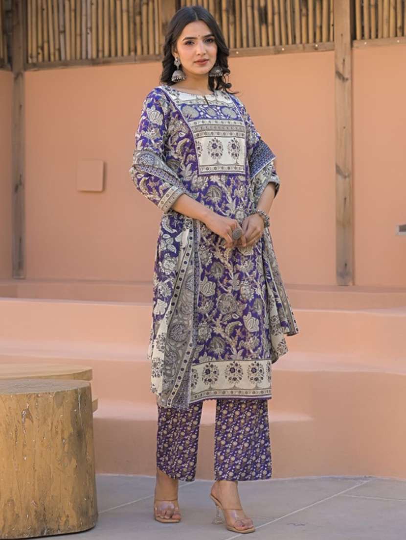 women three quarter sleeve kurta pant with dupatta set - 21988017 -  Standard Image - 2