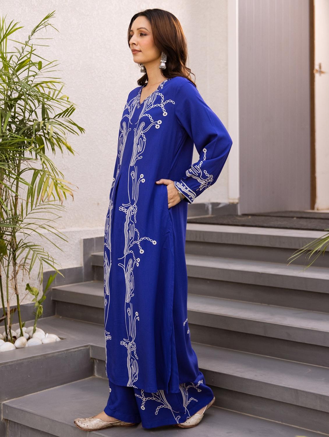 women printed long sleeve kurta palazzo set - 21988076 - Standard Image - 2