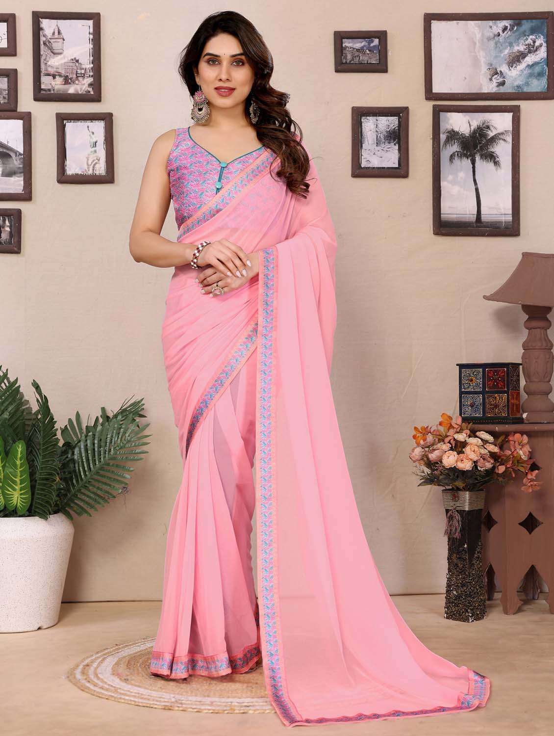 women solid with bordered saree with blouse - 21988133 -  Zoom Image - 0