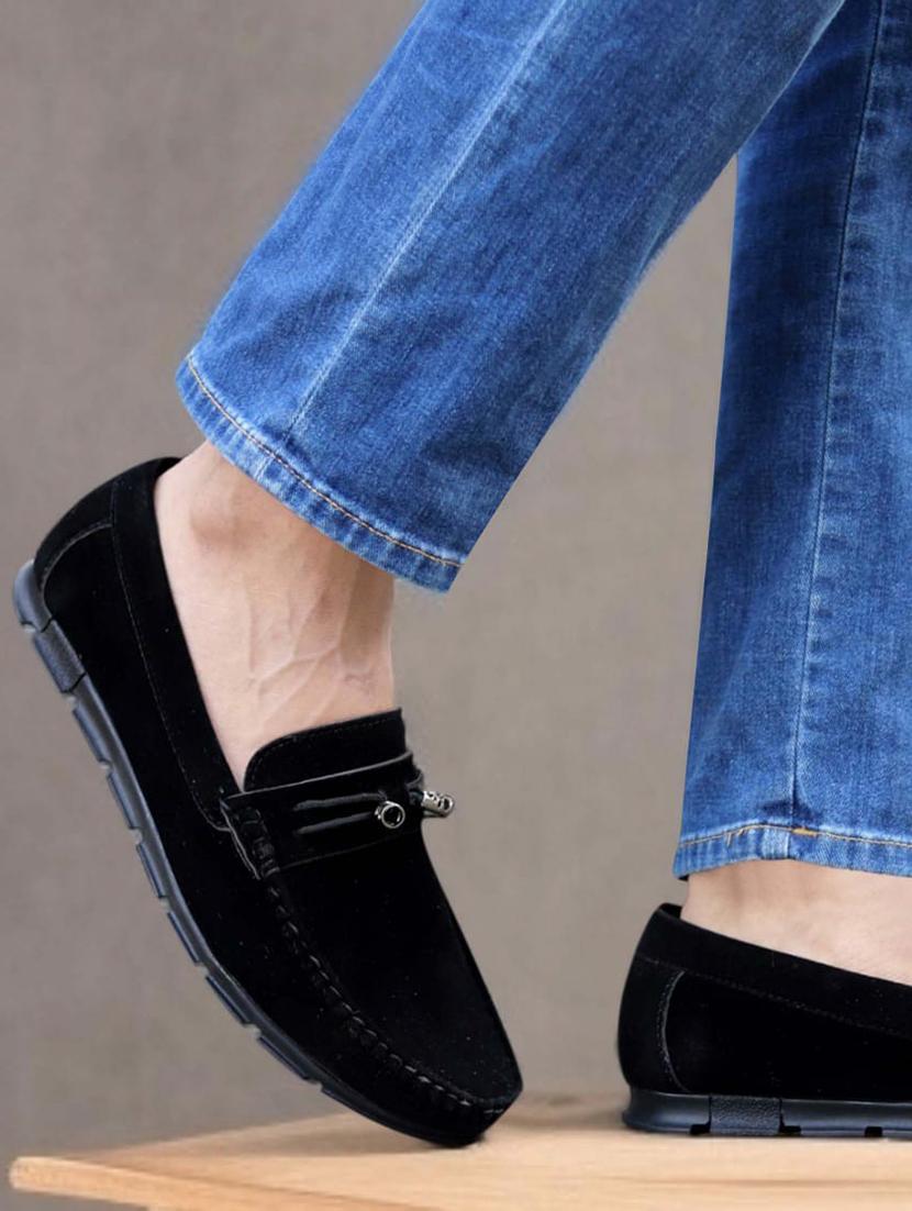 men black slip on loafer - 21988267 -  Zoom Image - 0