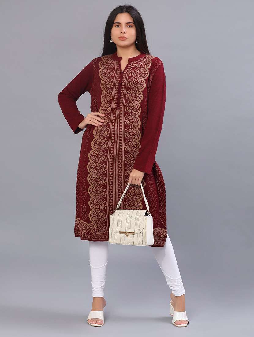 women self design long sleeve straight woolen kurta