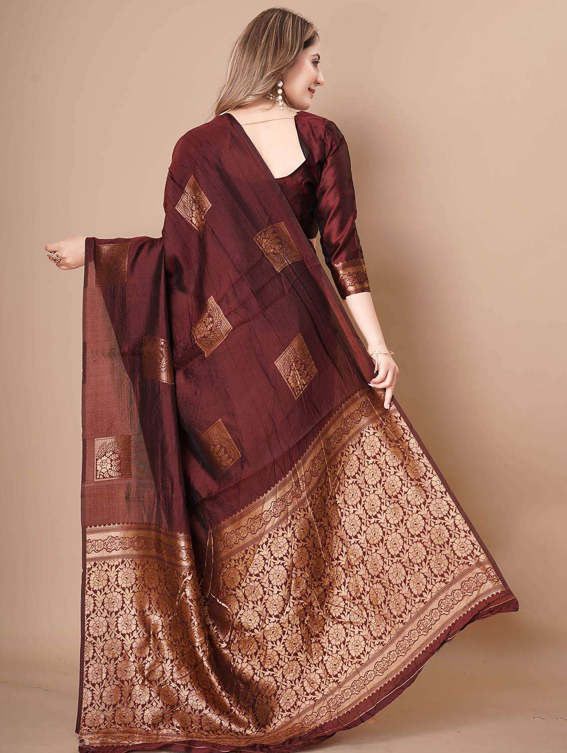 women self design banarasi saree with blouse - 21988702 - Standard Image - 2