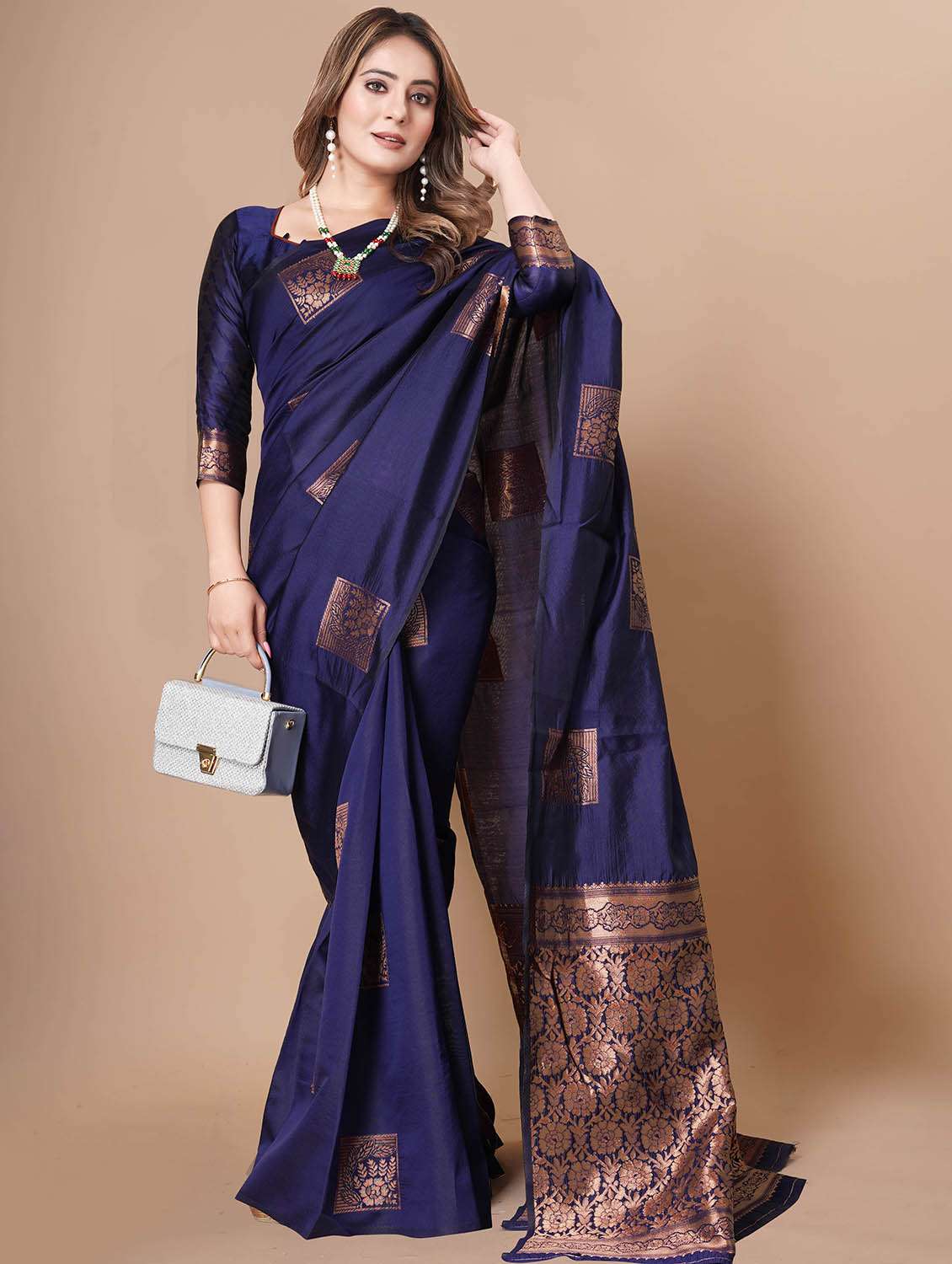 women self design banarasi saree with blouse