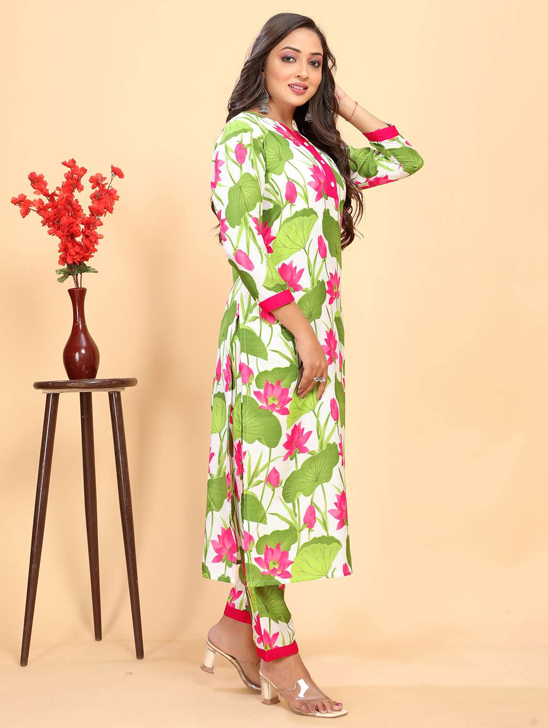 women printed three quarter sleeve kurta pant set - 21989504 -  Standard Image - 2