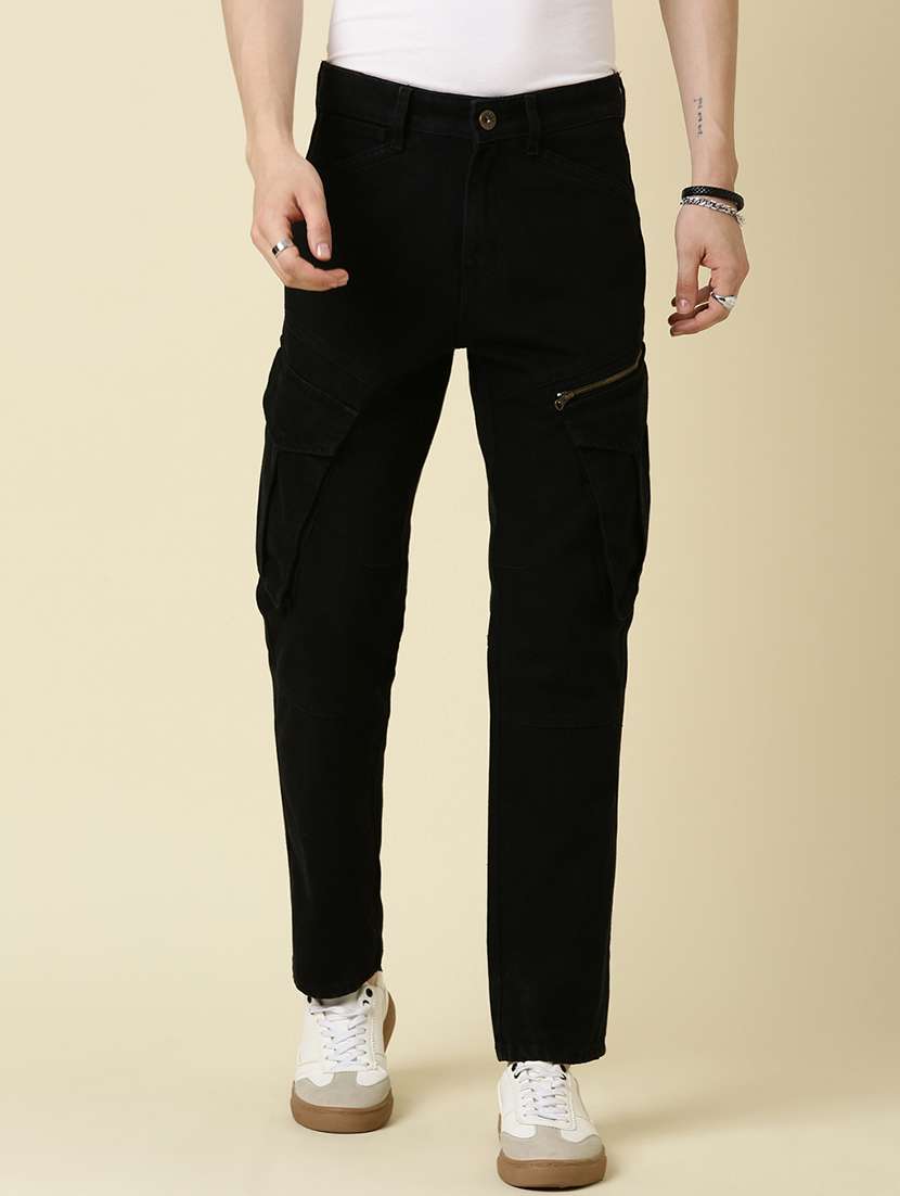 men black solid mid rise denim cargo