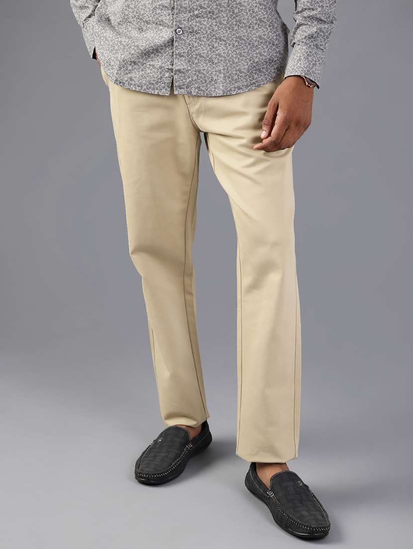 men solid mid rise flat front casual trouser