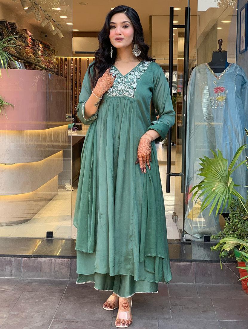 women solid with work three quarter sleeve kurta pant with dupatta set - 21989869 - Standard Image - 2