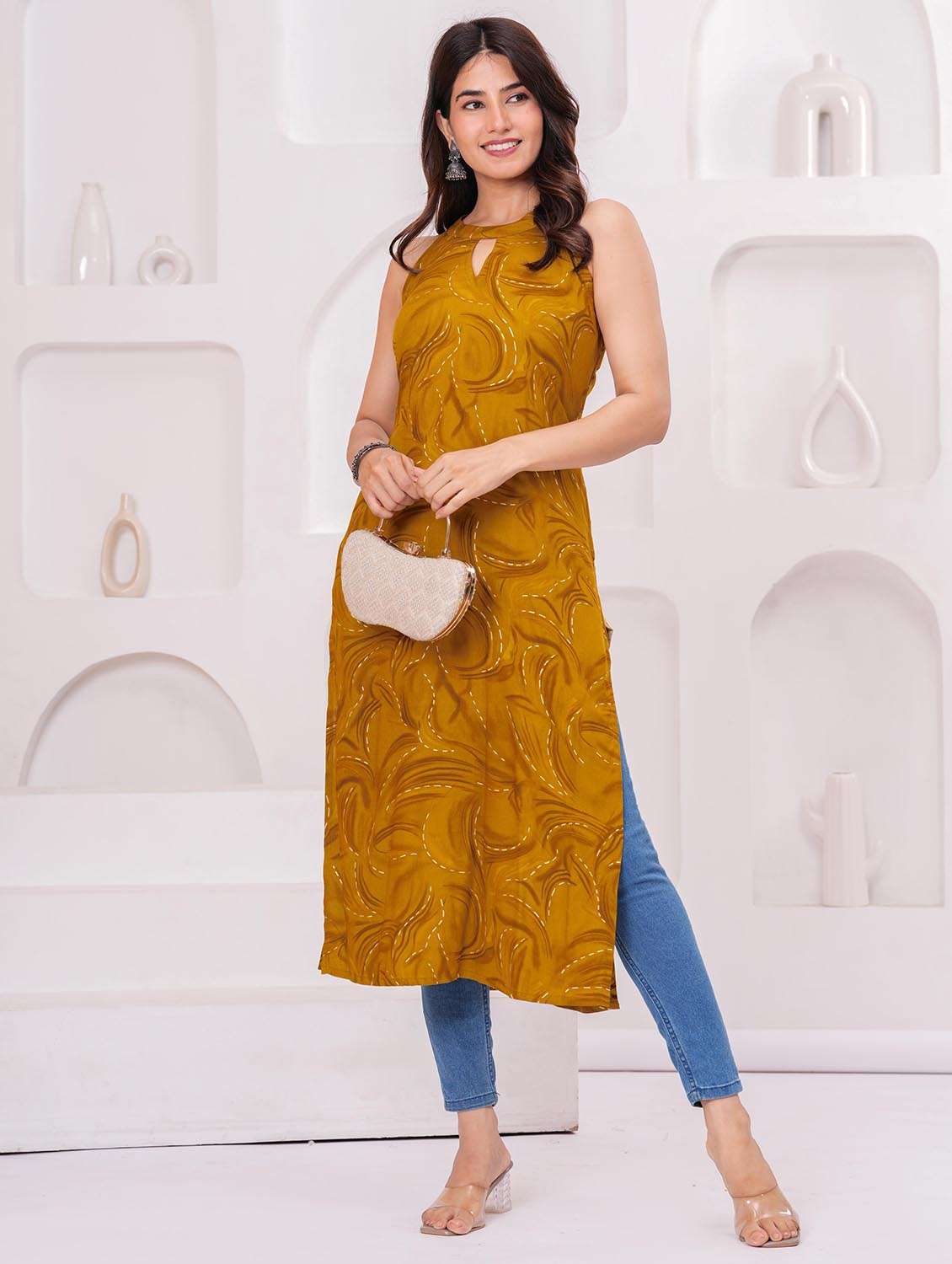 women printed halter neck straight kurta