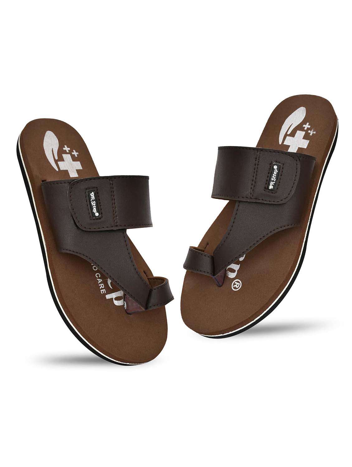 men toe separator diabetic and orthopedic flip flop - 21991434 -  Standard Image - 2