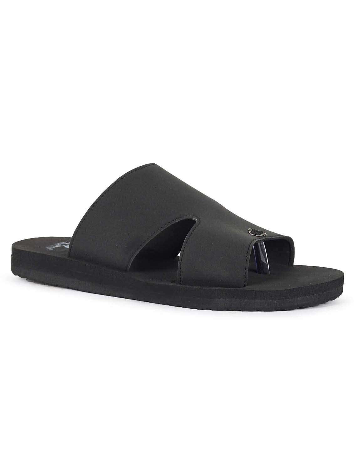 men toe separator diabetic and orthopedic flip flop - 21991452 -  Standard Image - 2