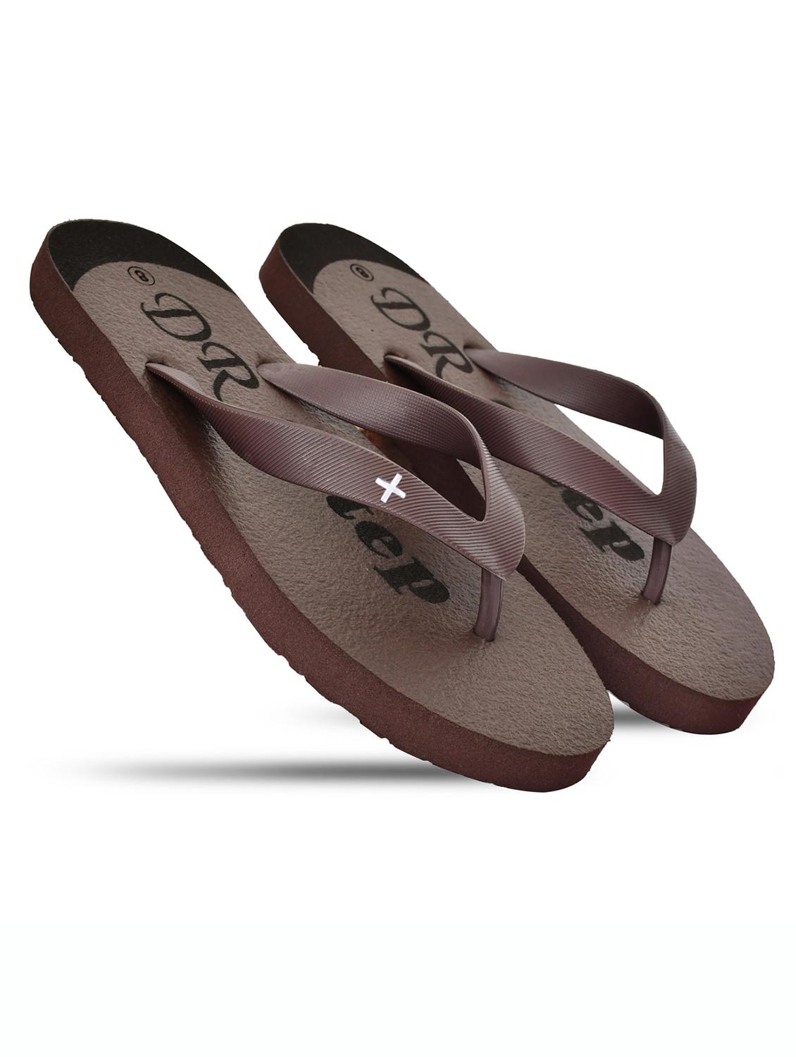 men toe separator diabetic and orthopedic slipper - 21991496 - Standard Image - 2
