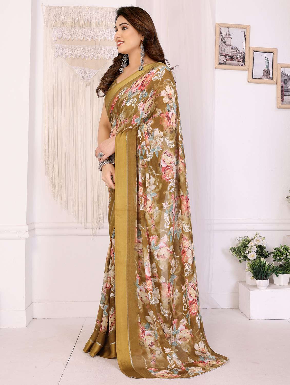 women floral printed saree with blouse - 21991632 -  Standard Image - 2