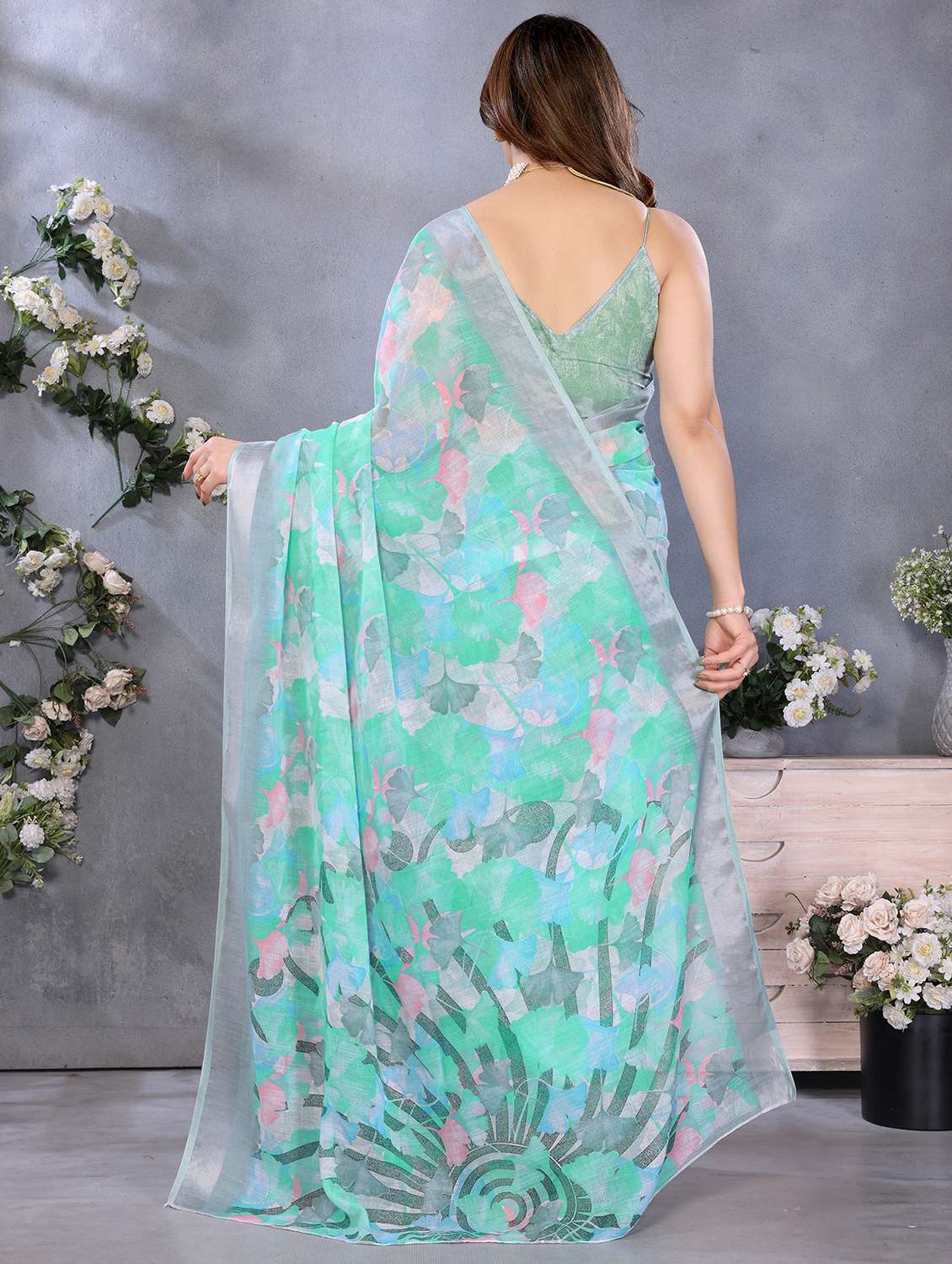 women printed casual wear saree with blouse - 21991790 -  Standard Image - 2