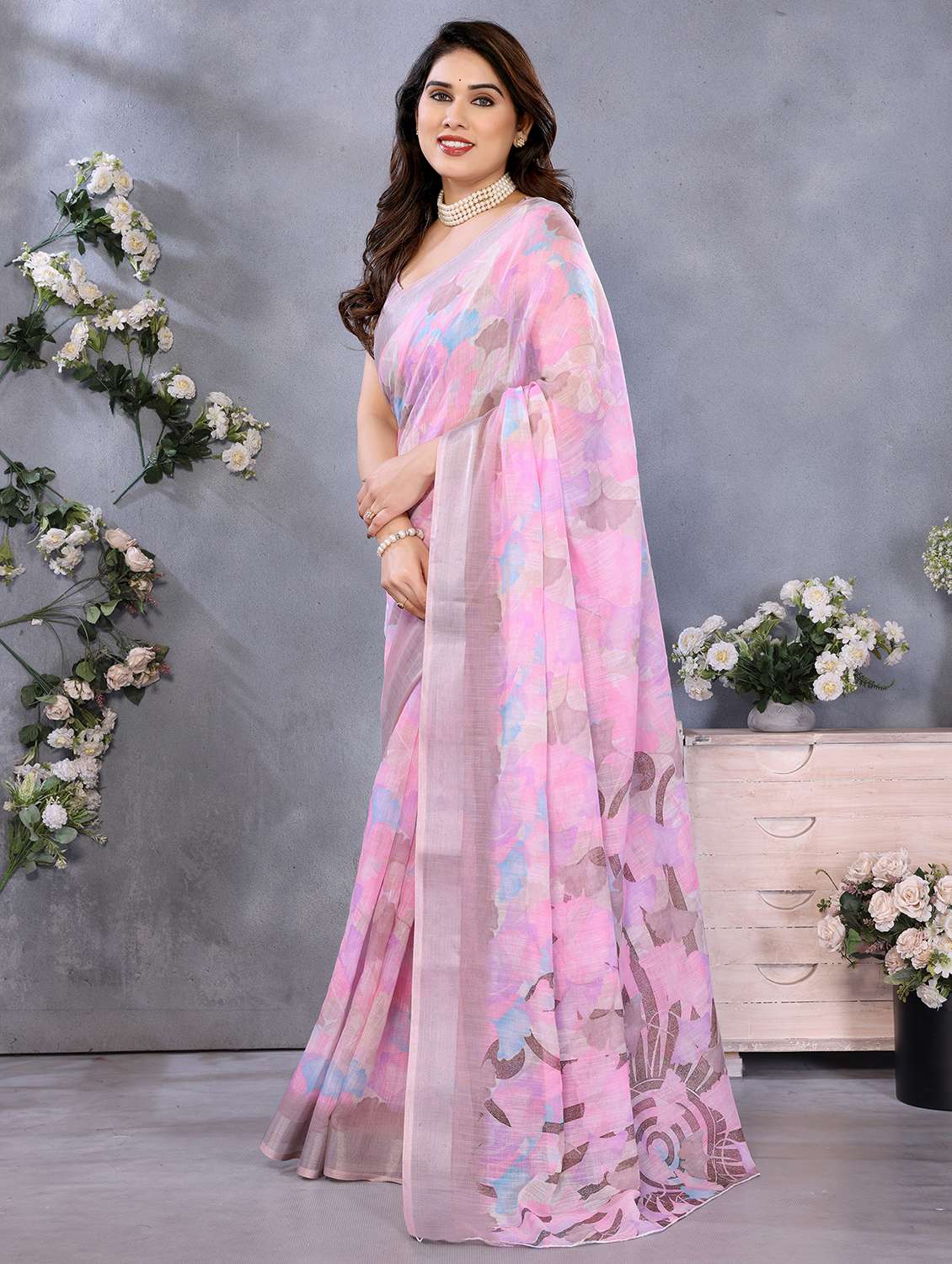 women printed casual wear saree with blouse - 21991791 -  Standard Image - 2