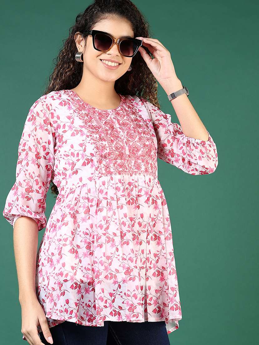 women printed three quarter sleeve kurti