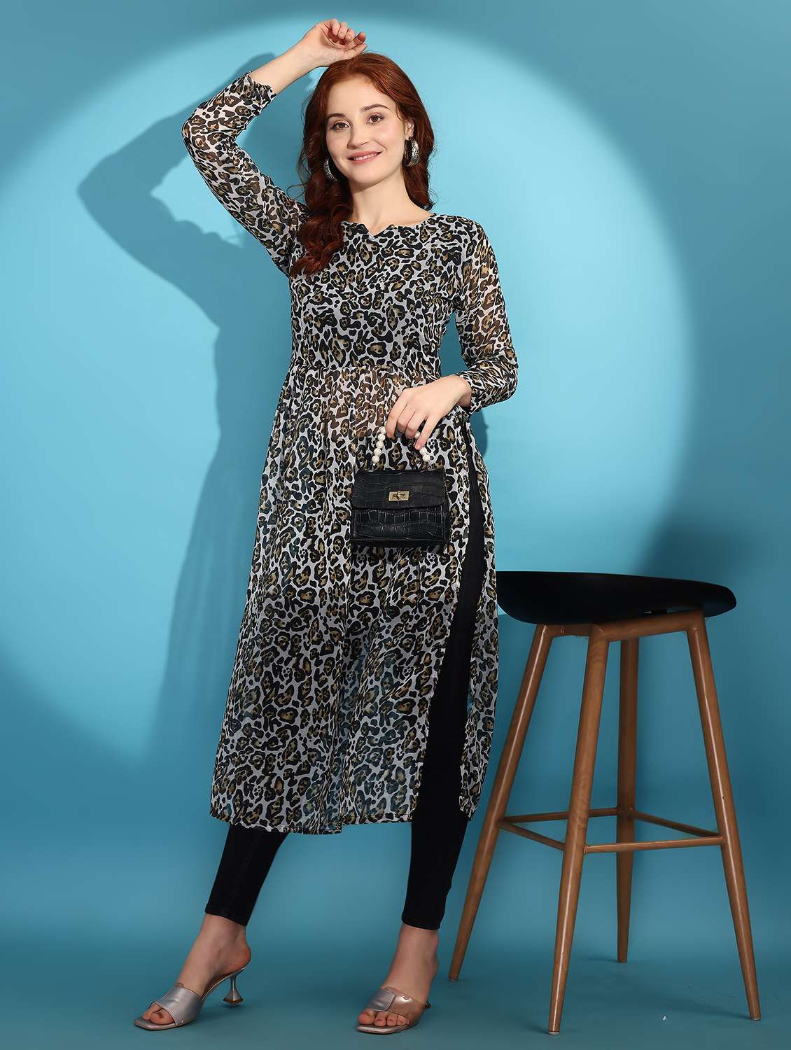 women animal prin long sleeve side slit kurta - 21992366 - Zoom Image - 0