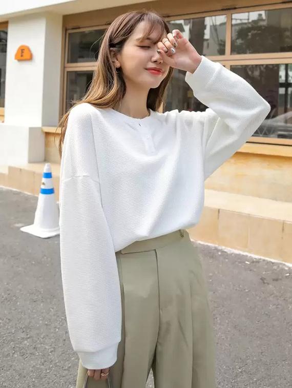 women solid long sleeve loose fit winter top - 21992413 - Standard Image - 2