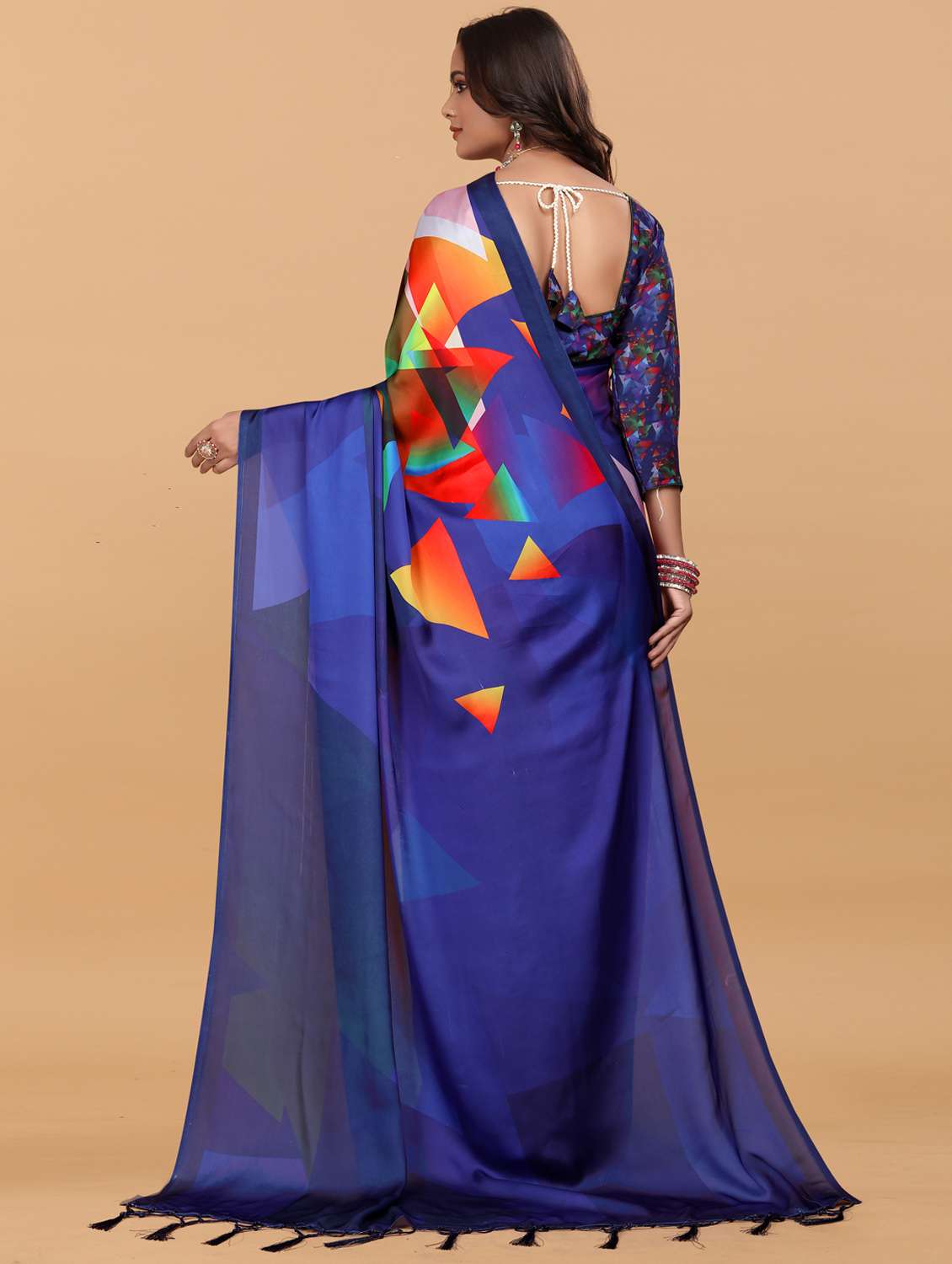 women printed casual wear saree with blouse - 21993921 -  Standard Image - 2