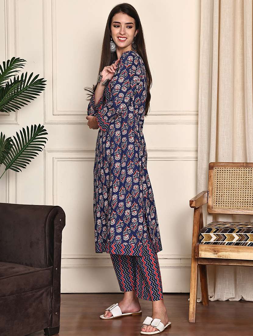 women floral printed three quarter sleeve kurta palazzo set - 21995939 -  Standard Image - 2