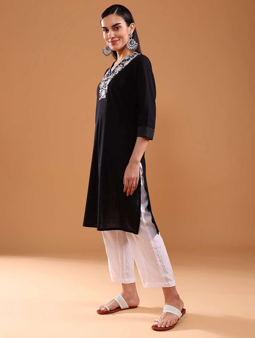 women three quarter sleeve a-line kurta - 21996614 -  Standard Image - 2