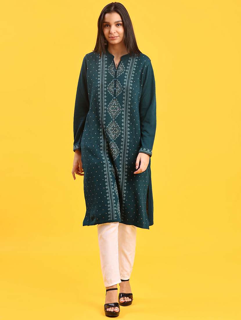 women self designed long sleeve straight woolen kurta - 21996616 -  Standard Image - 2
